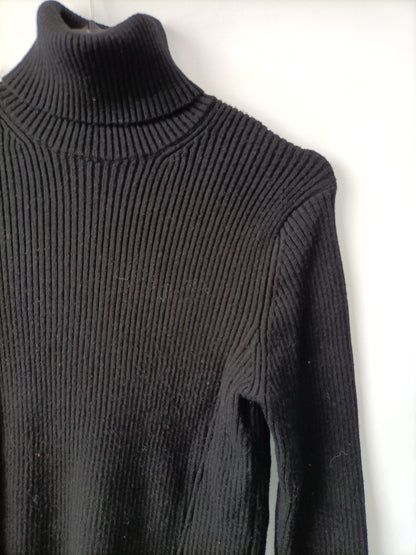 ZARA. Jersey negro canalé T.m