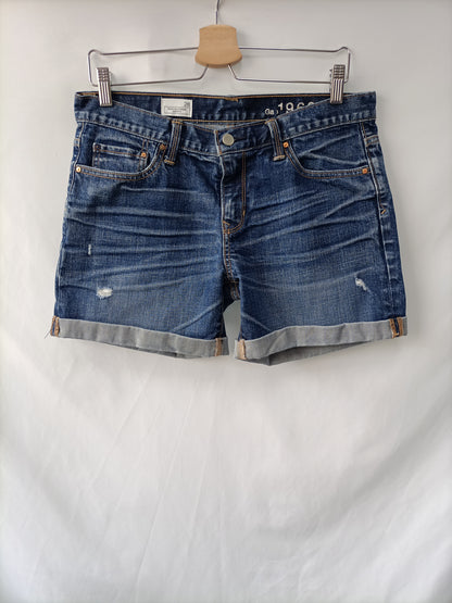 GAP. Shorts denim desgastados T.28 (42)