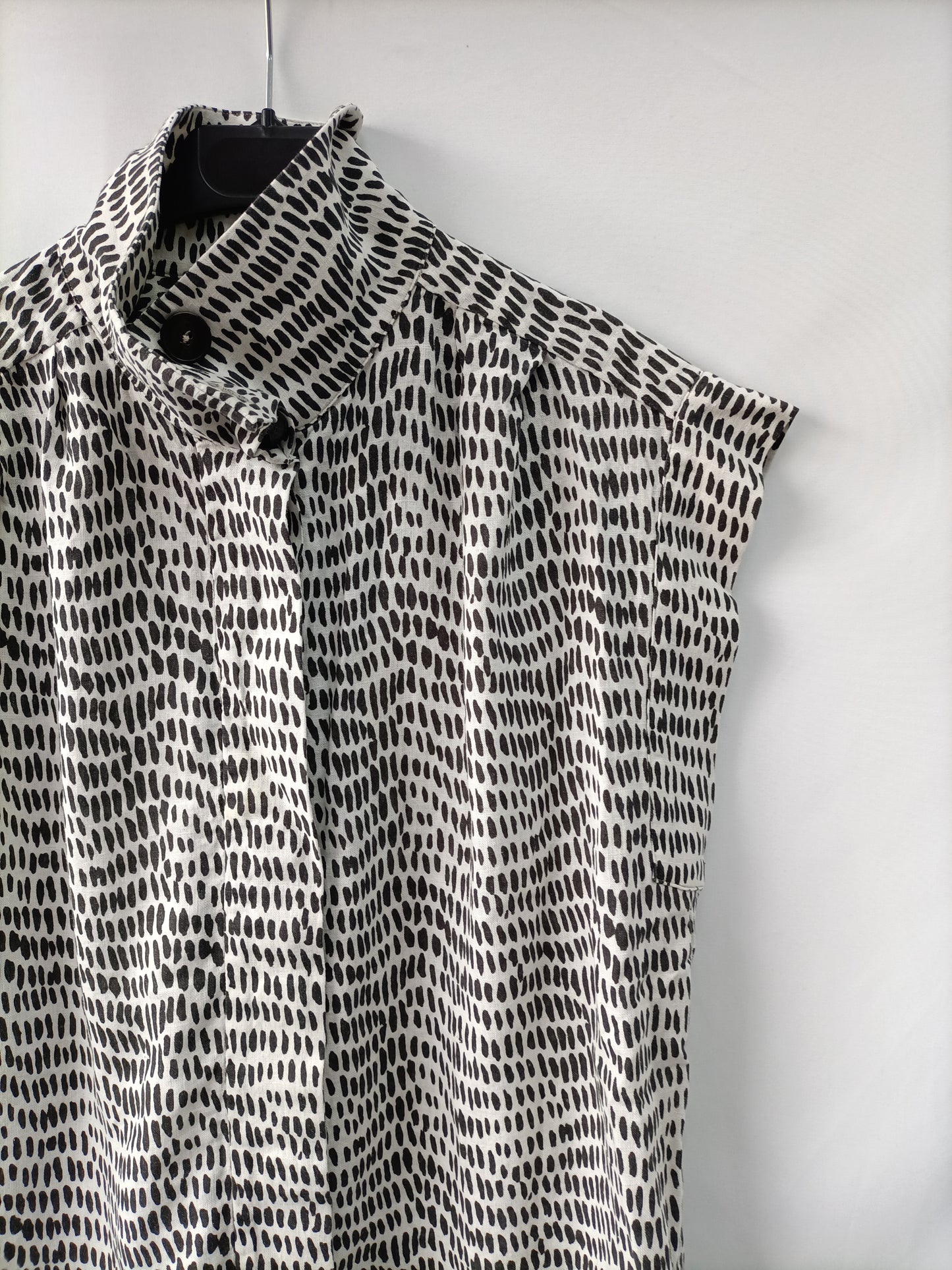 MASSIMO DUTTI. Ts linen printed blouse