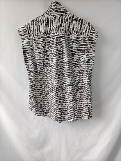 MASSIMO DUTTI. Ts linen printed blouse