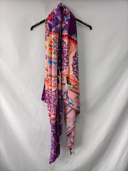 DESIGUAL. Fular plisado