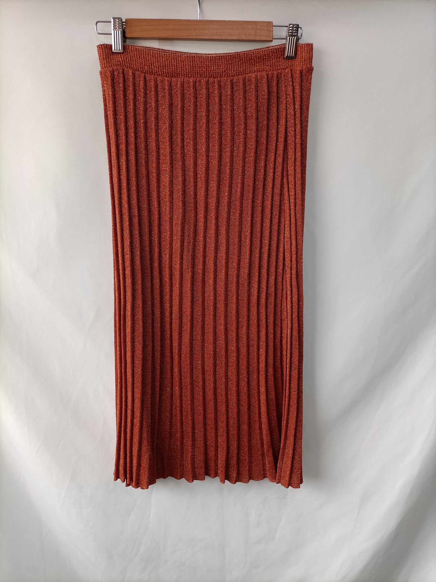 OTRAS. Falda midi punto  hilos Tu(m)