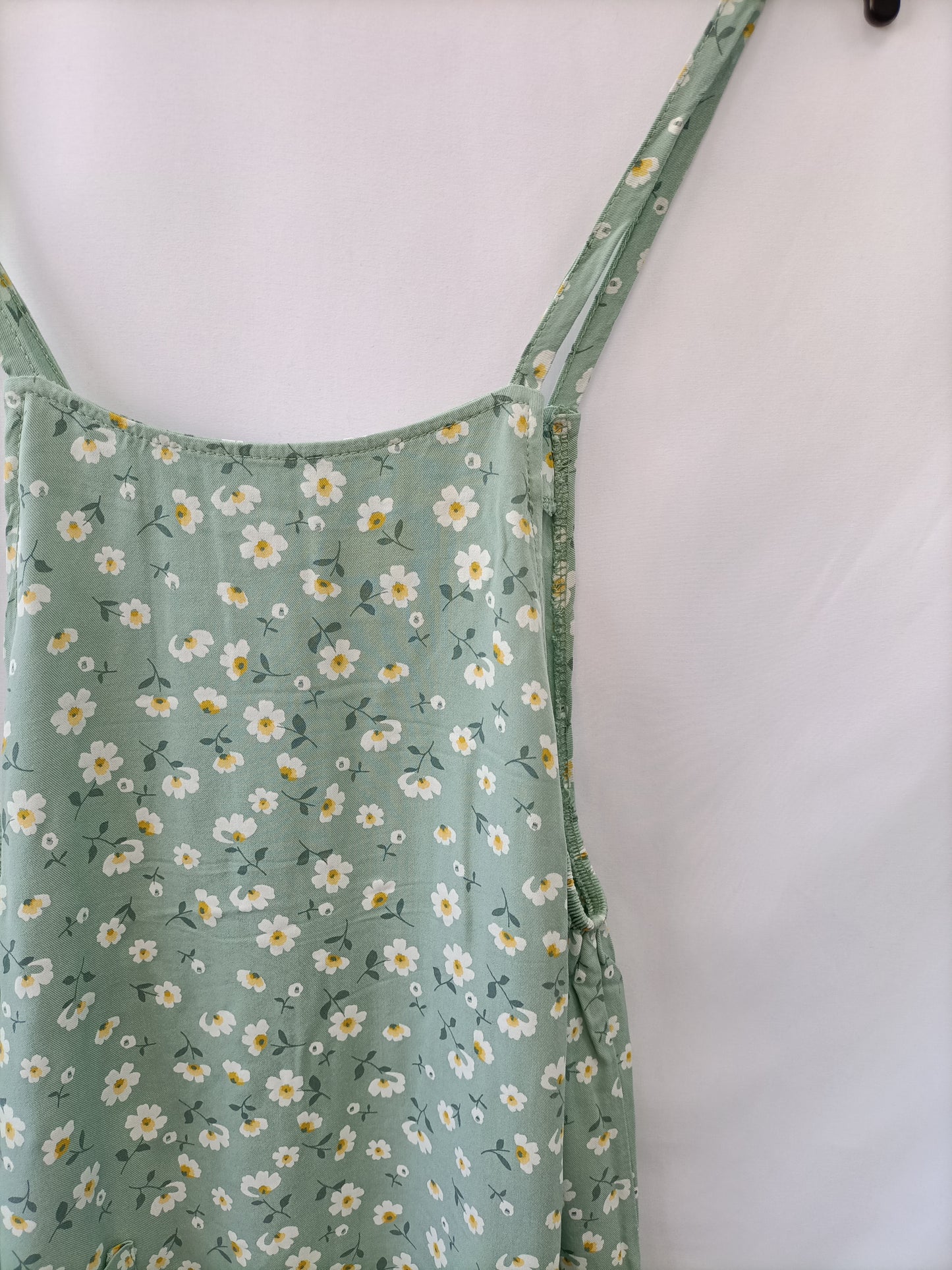 OTRAS. Vestido verde flores T.13/14(xxs)