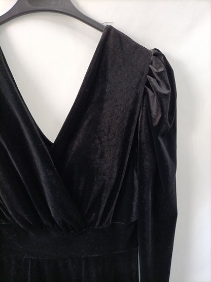 OTRAS. Vestido negro terciopelo T.2(m)