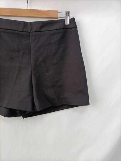 ZARA. Shorts negro de vestir T.m
