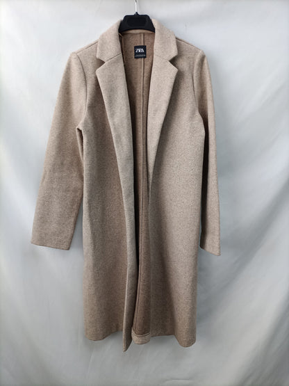 ZARA. Abrigo beige de paño T.m