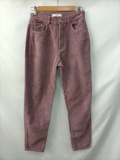 PULL&BEAR. Pantalón pana lila T.36