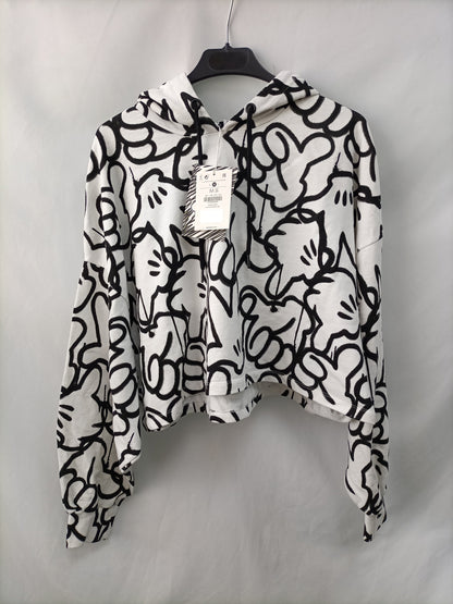 BERSHKA. Sudadera disney corta T.m