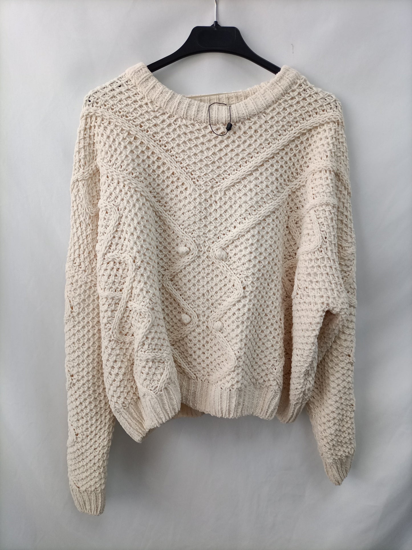 PULL&BEAR. Jersey beige puntoT.m