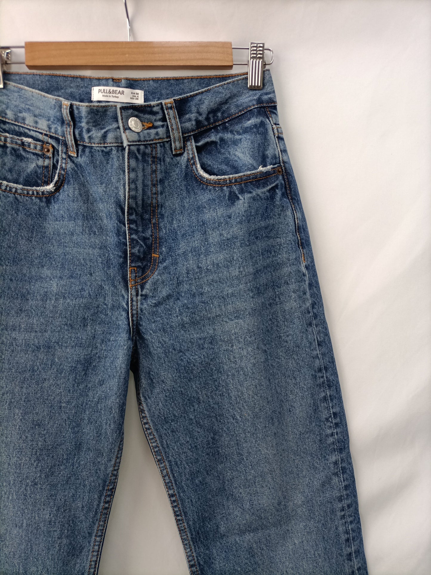PULL&BEAR.  Pantalón ancho denim T.36