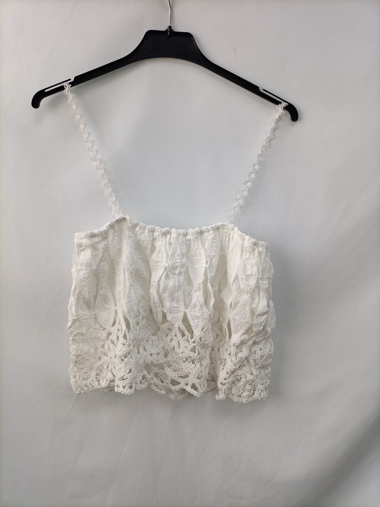 ZARA. Top blanco croché T.s