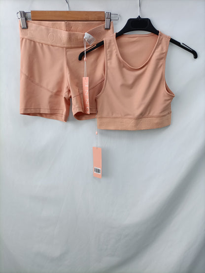 ÔNNE. Conjunto deportivo T.s