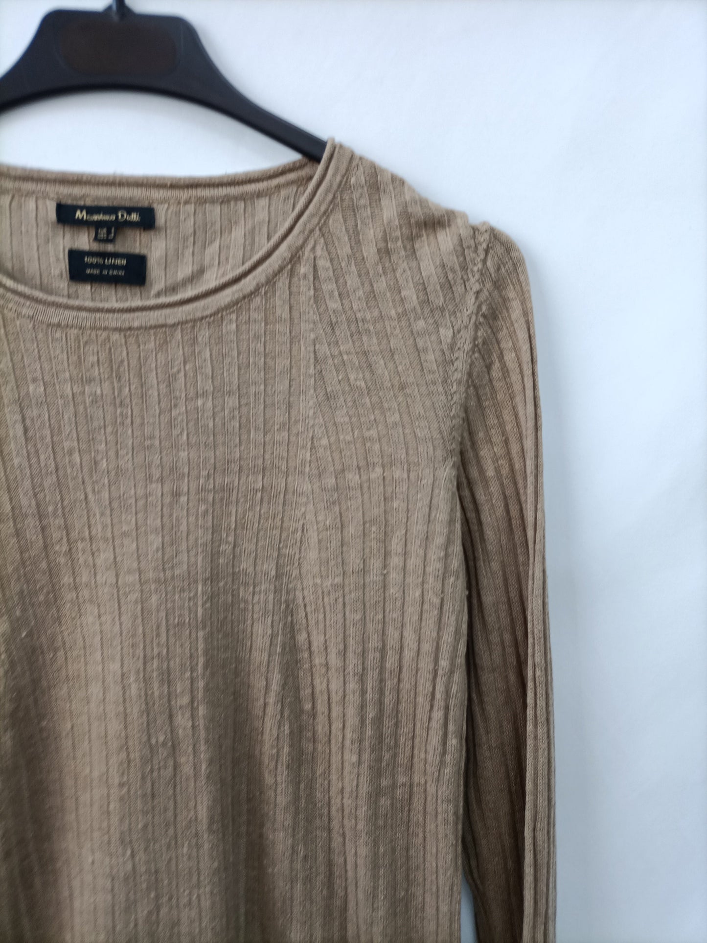 MASSIMO DUTTI. Camiseta de lino beige   T.s