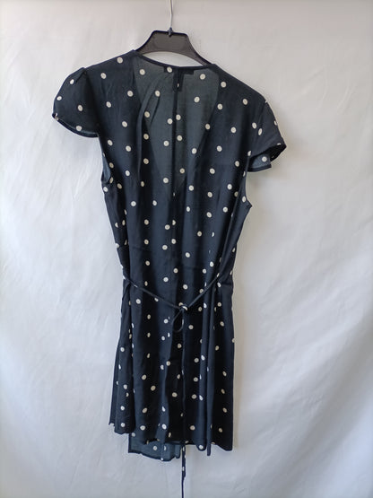 ZARA. Vestido negro lunares T.m