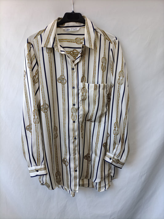 ZARA. Beige blouse with knots Tl