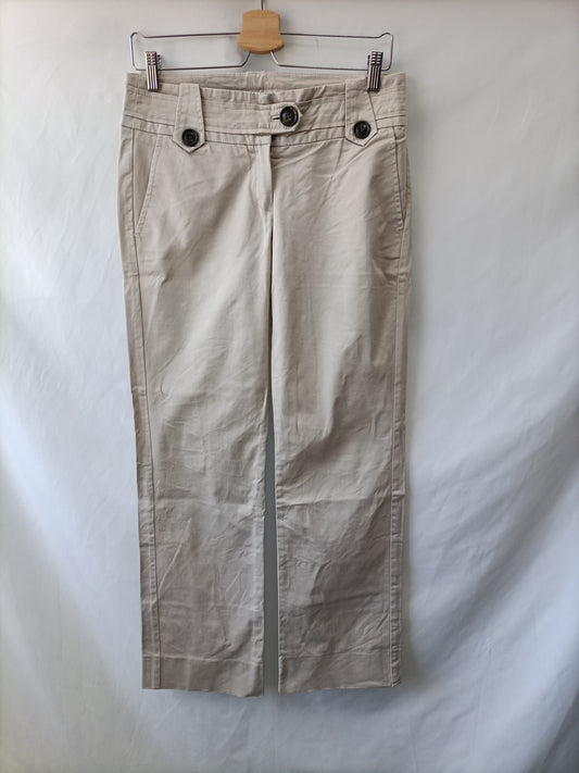 MANGO. Pantalón beige chino T.38