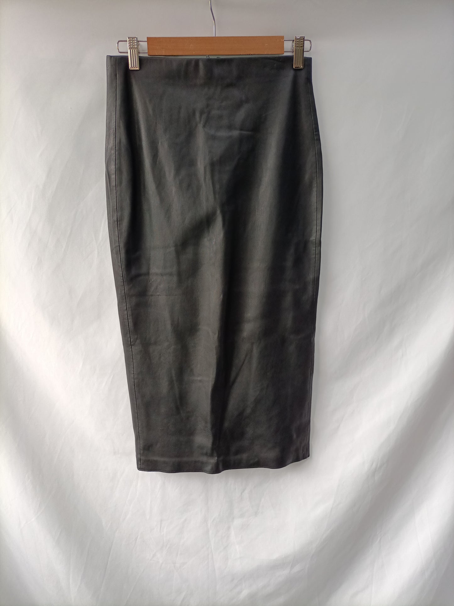 ZARA. TS faux leather midi skirt (tara)