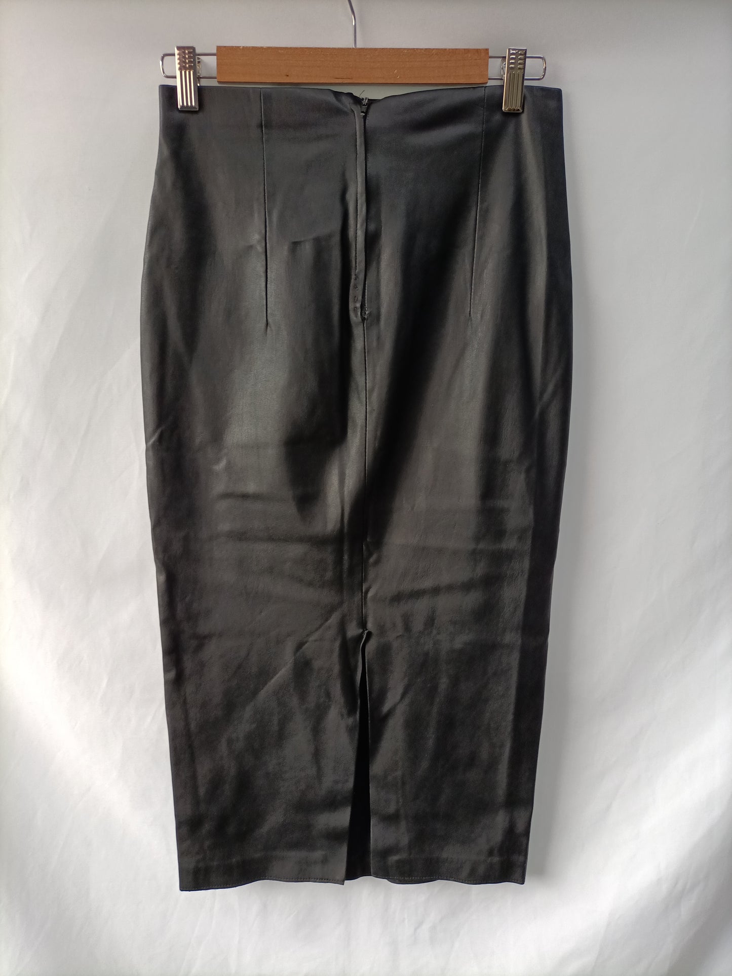 ZARA. TS faux leather midi skirt (tara)