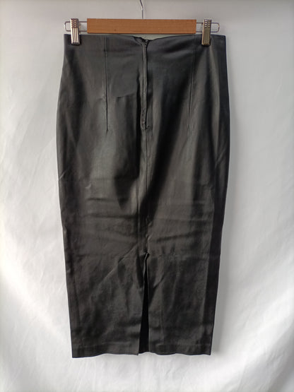 ZARA. TS faux leather midi skirt (tara)