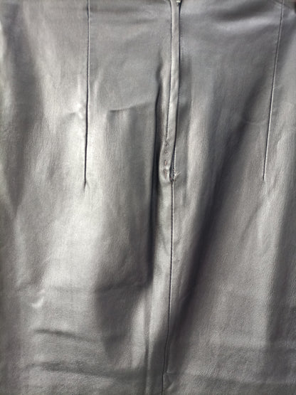 ZARA. TS faux leather midi skirt (tara)