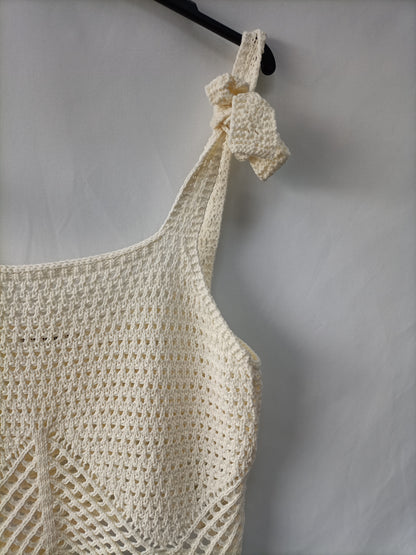 STRADIVARIUS.White crochet top TM