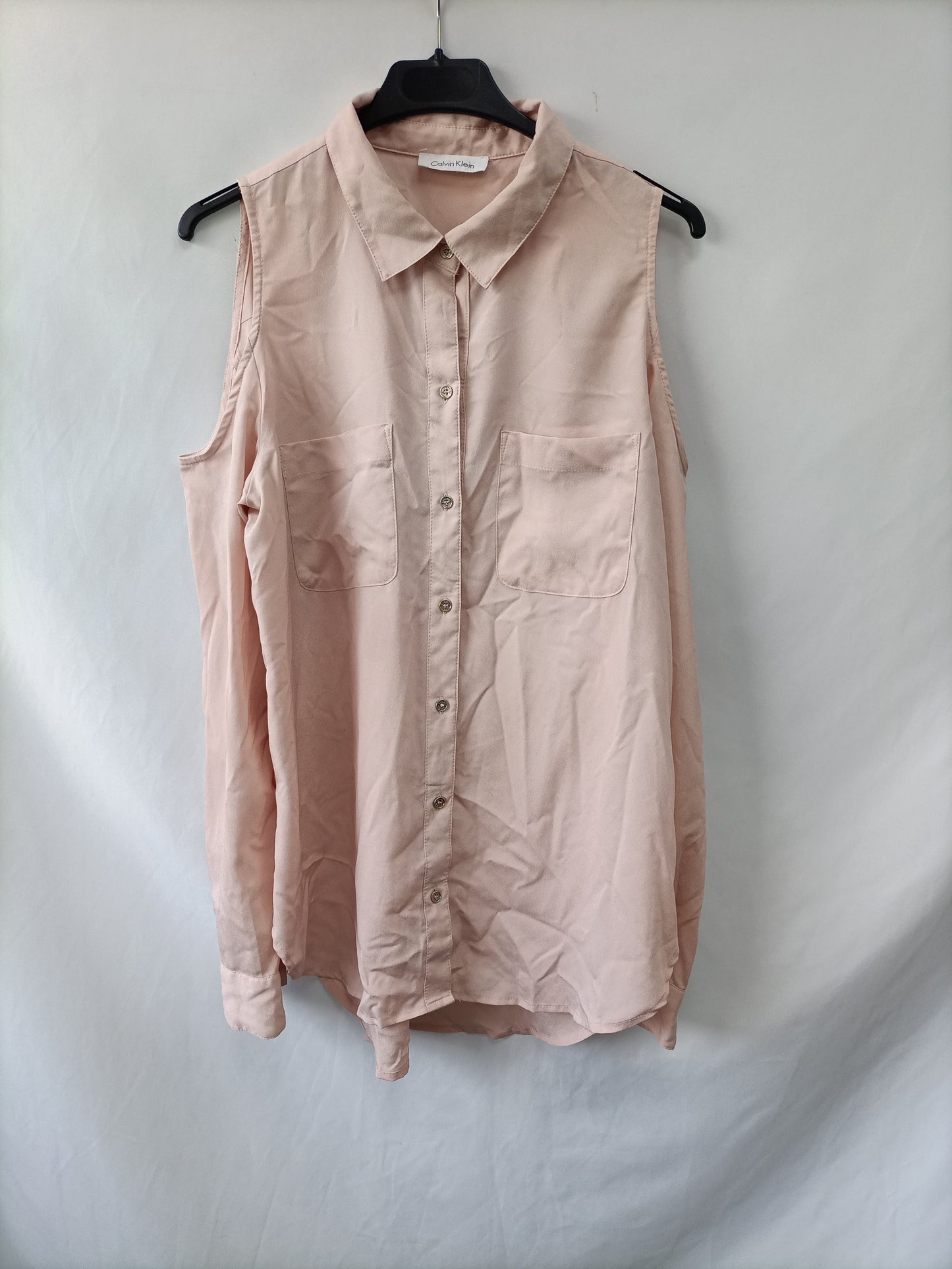 CALVIN KLEIN. Pink off-the-shoulder blouse Tu(m)