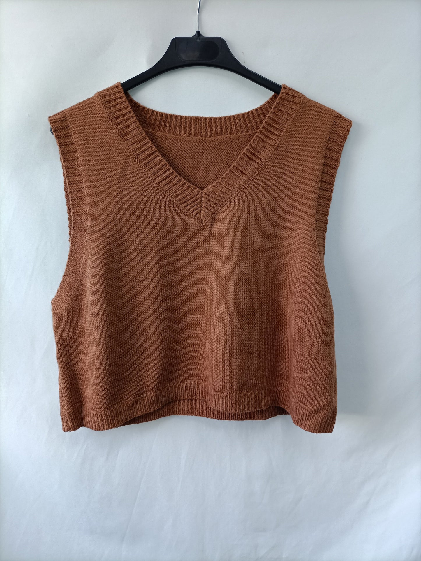 SHEIN. Top punto marrón T.l