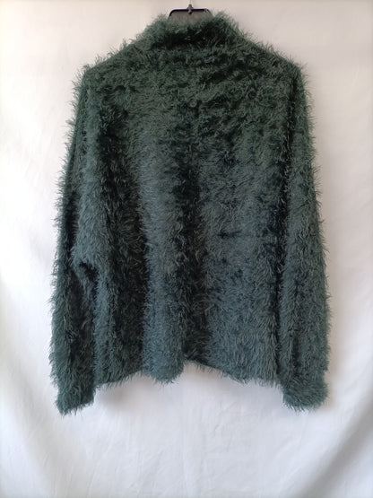 MANGO. Jersey verde pelito T.m