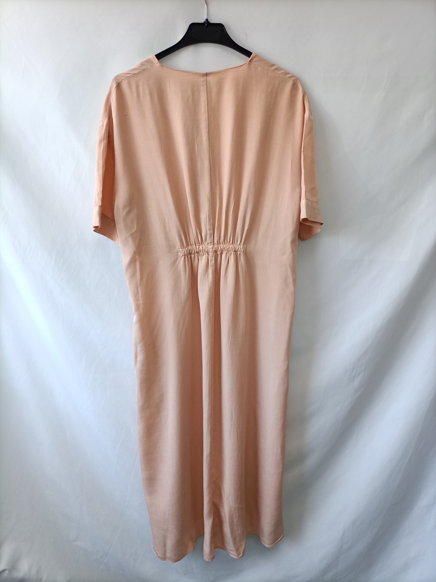 OTRAS. Vestido midi nude T.u(m/l)