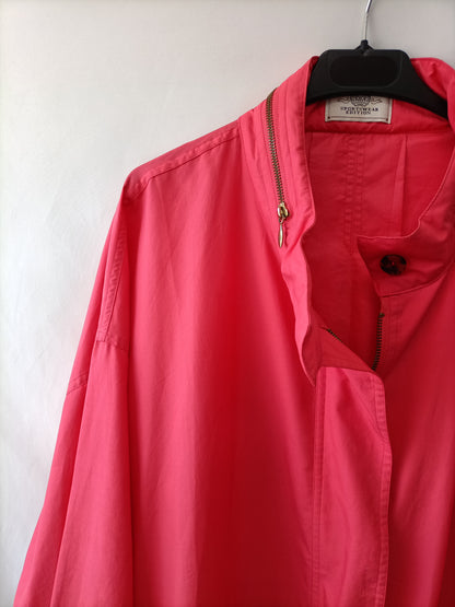 SPORTWEAR. Corta viento rojo T.38