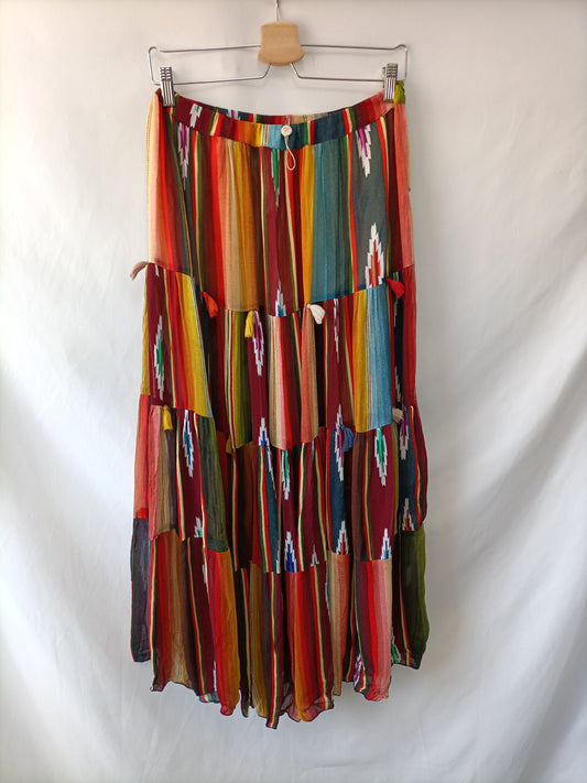 MISS JUNE. Ethnic skirt in T.xs colors