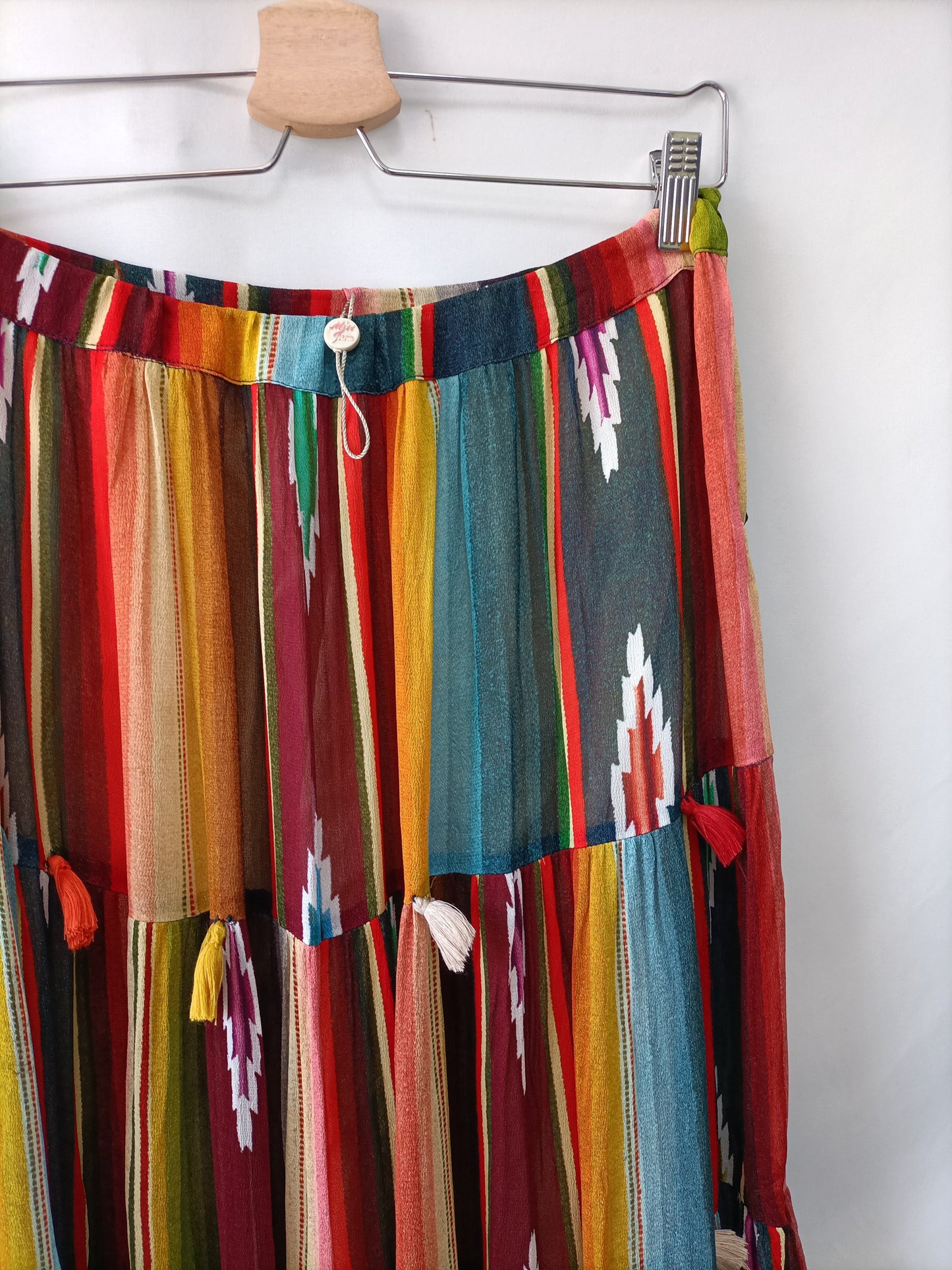 MISS JUNE. Ethnic skirt in T.xs colors