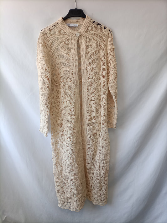 ZARA. Sobrecamisa croché T.s