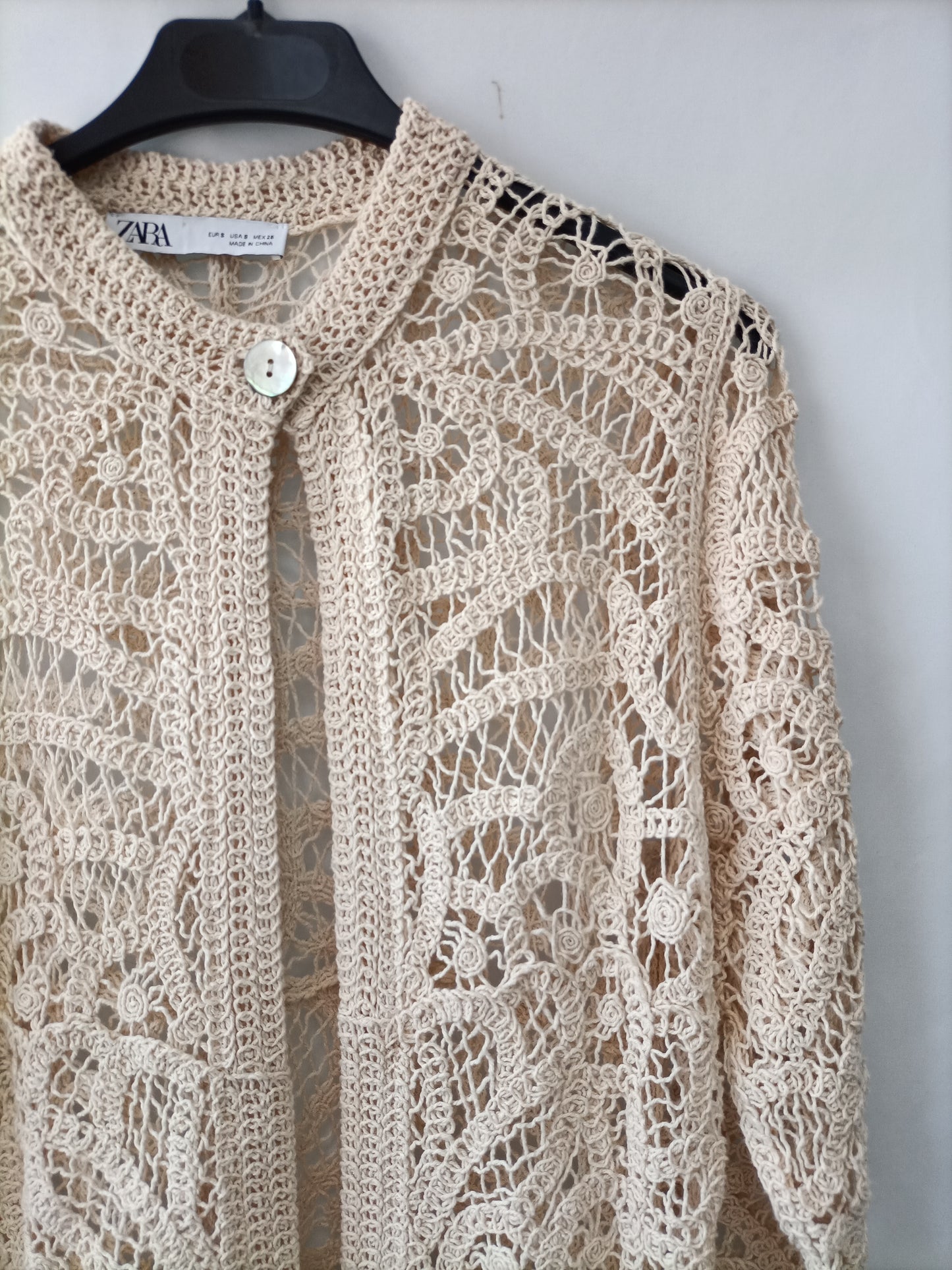 ZARA. Ts crochet overshirt