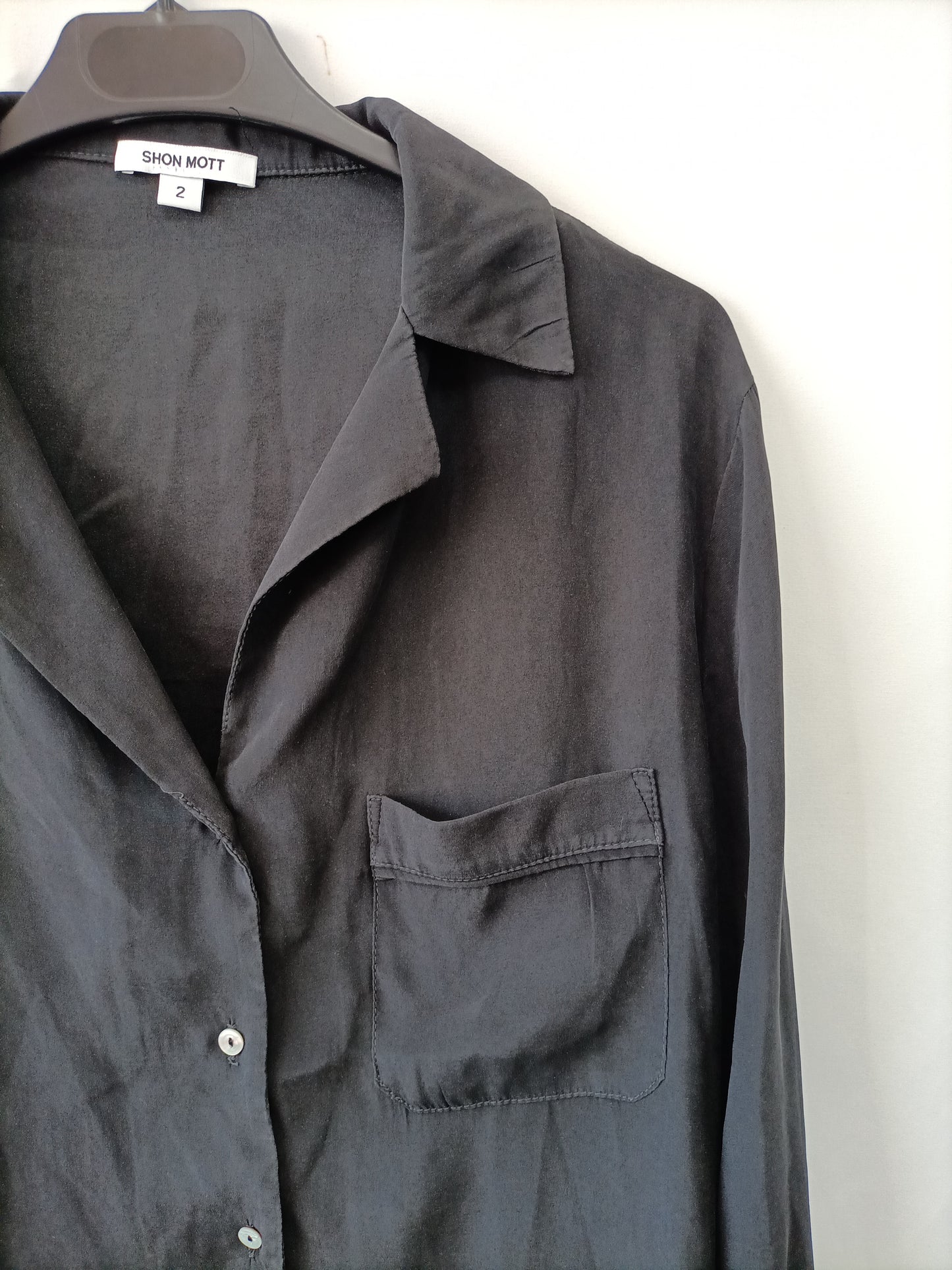 SHON MOTT. Black silk blouse T.2(m)