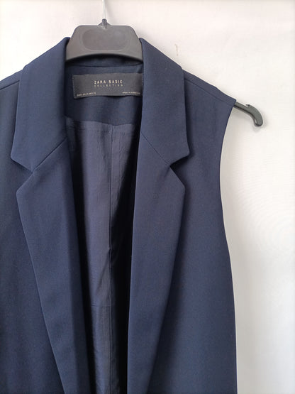 ZARA. Chaleco de vestir azul T.s