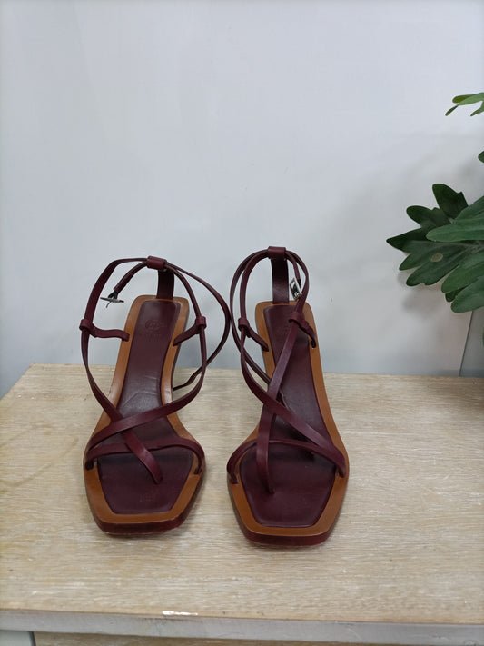 MASSIMO DUTTI.Sandalias tacón T.39