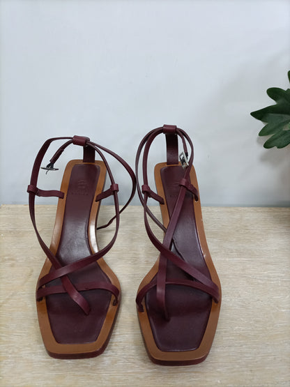 MASSIMO DUTTI.Sandalias tacón T.39