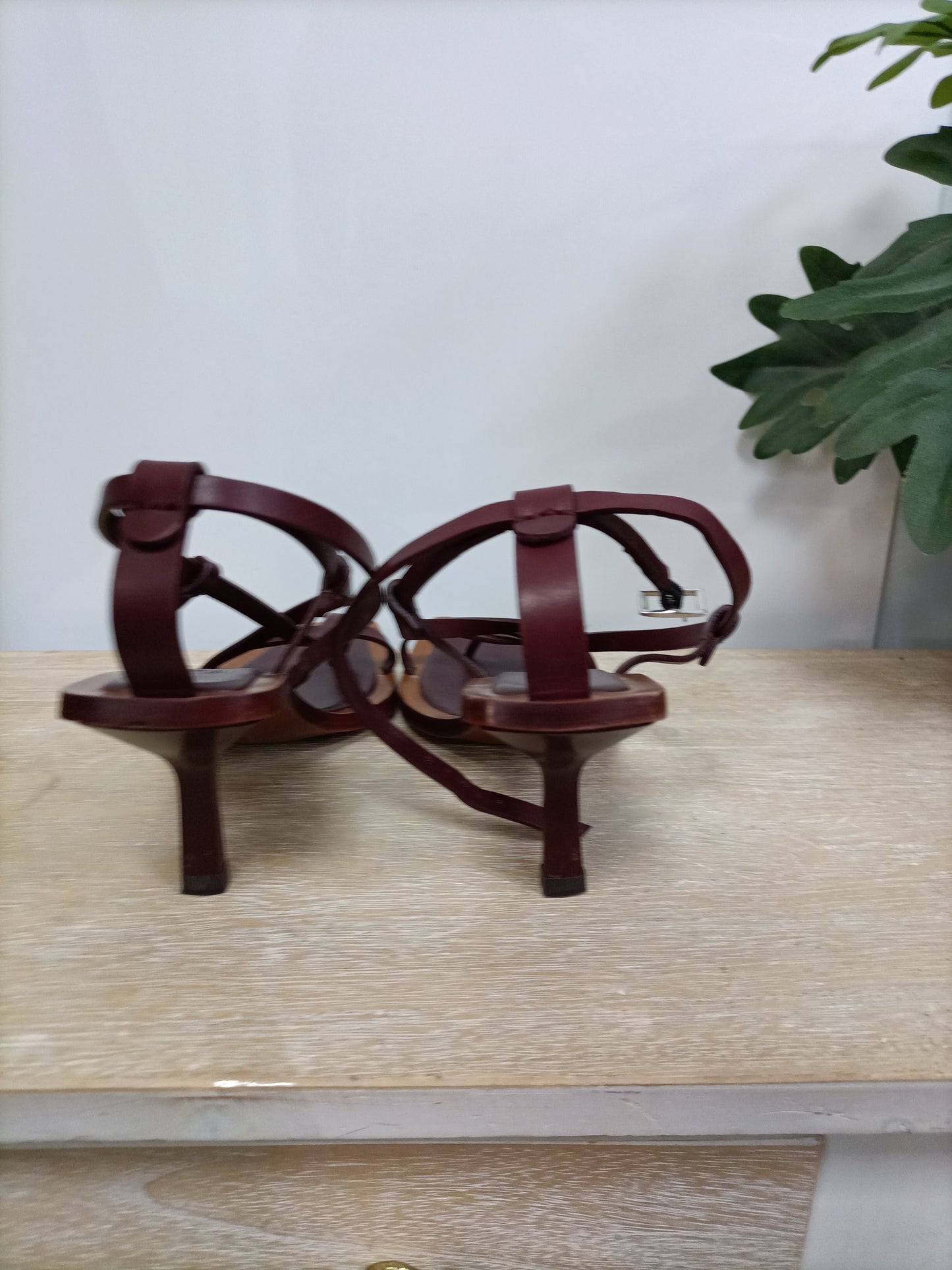 MASSIMO DUTTI.Sandalias tacón T.39