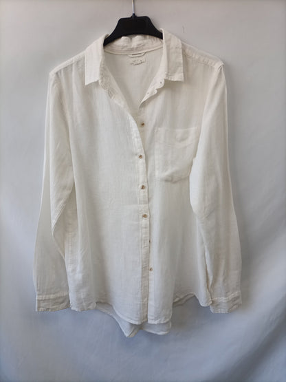 SPRINGFIELD. Blusa blanca fludia T.38