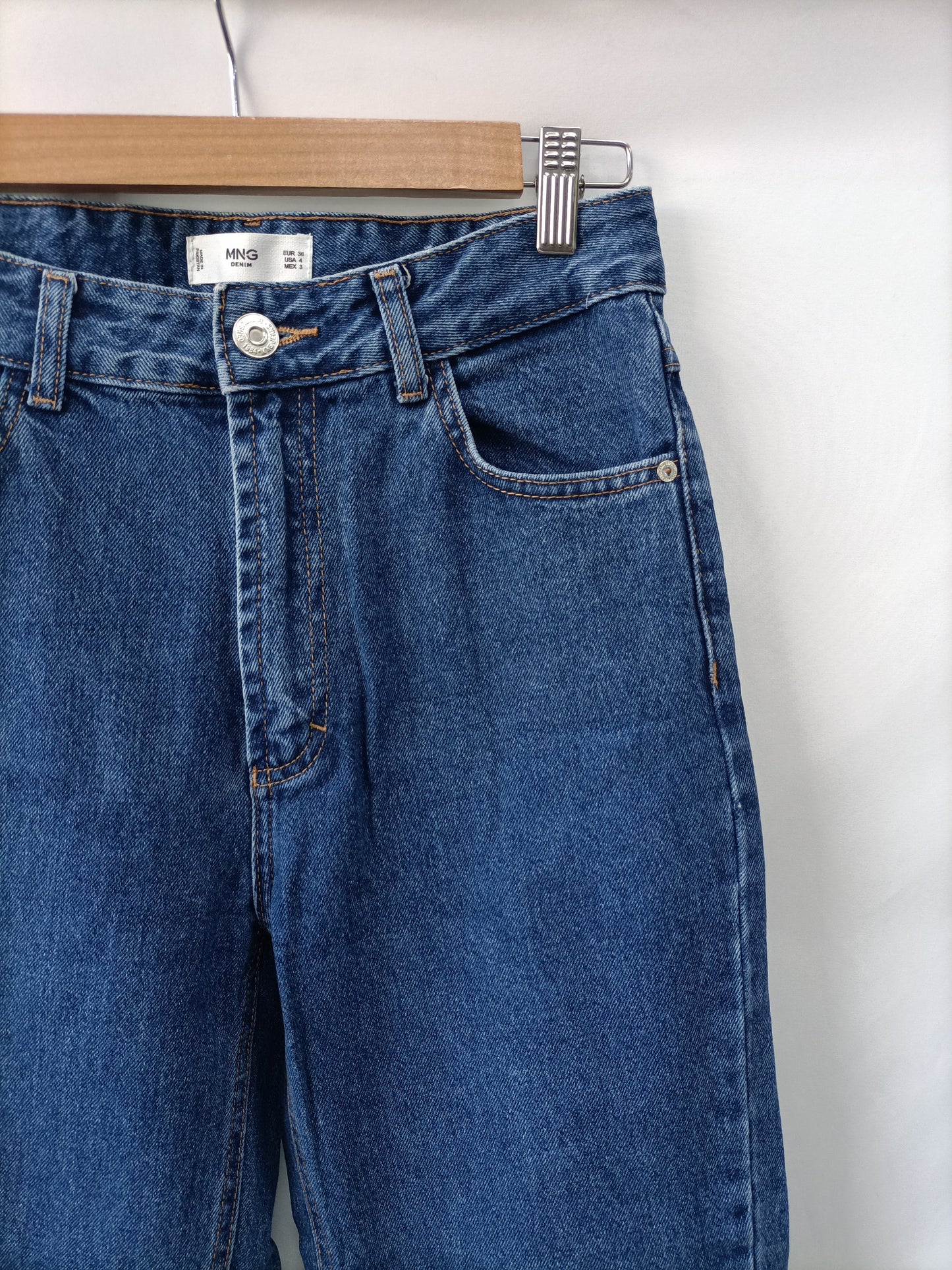 MANGO. Pantalón monfit denim T.36