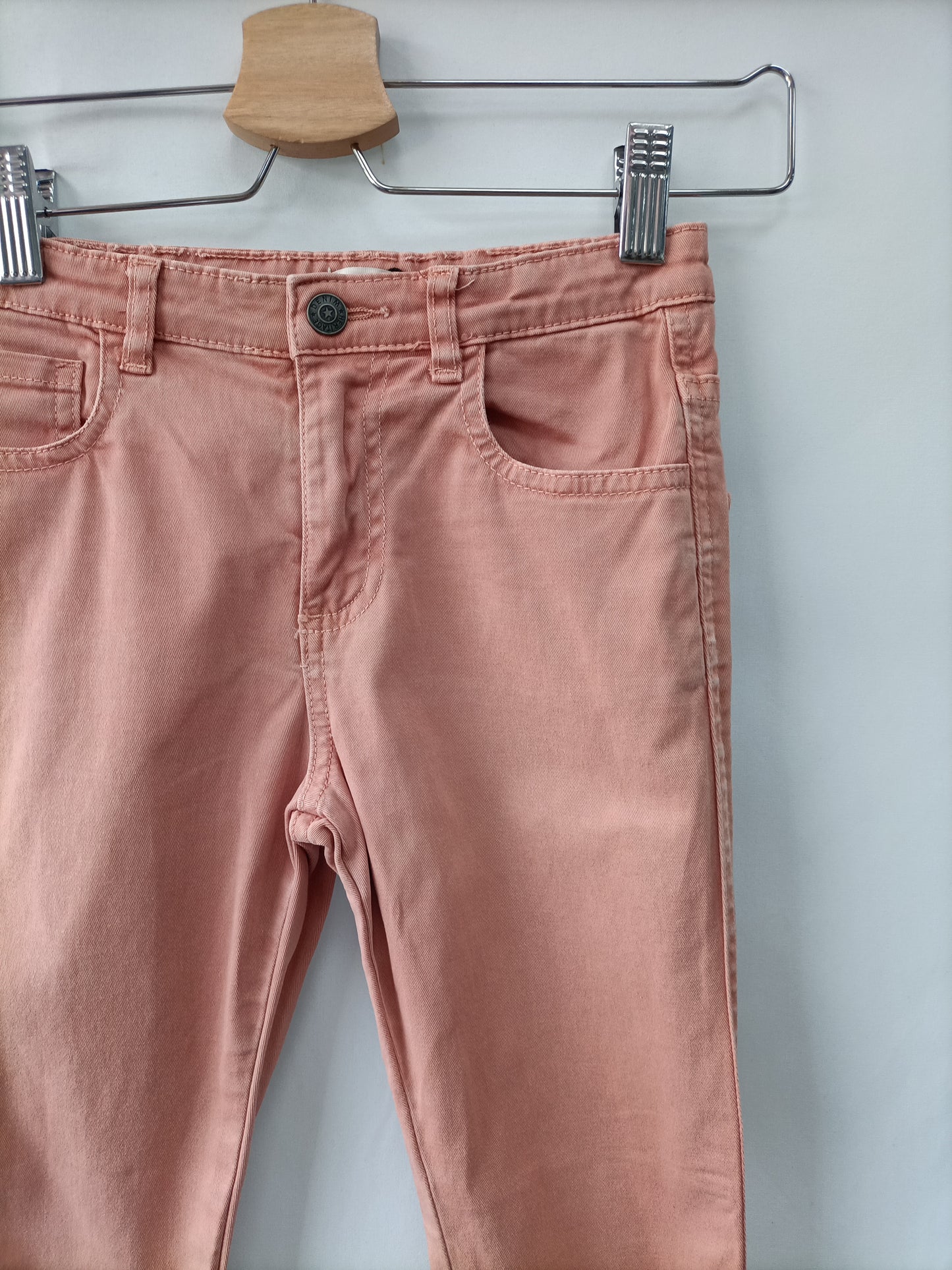 GOCCO. Salmon-colored skinny pants, size 7-8 years