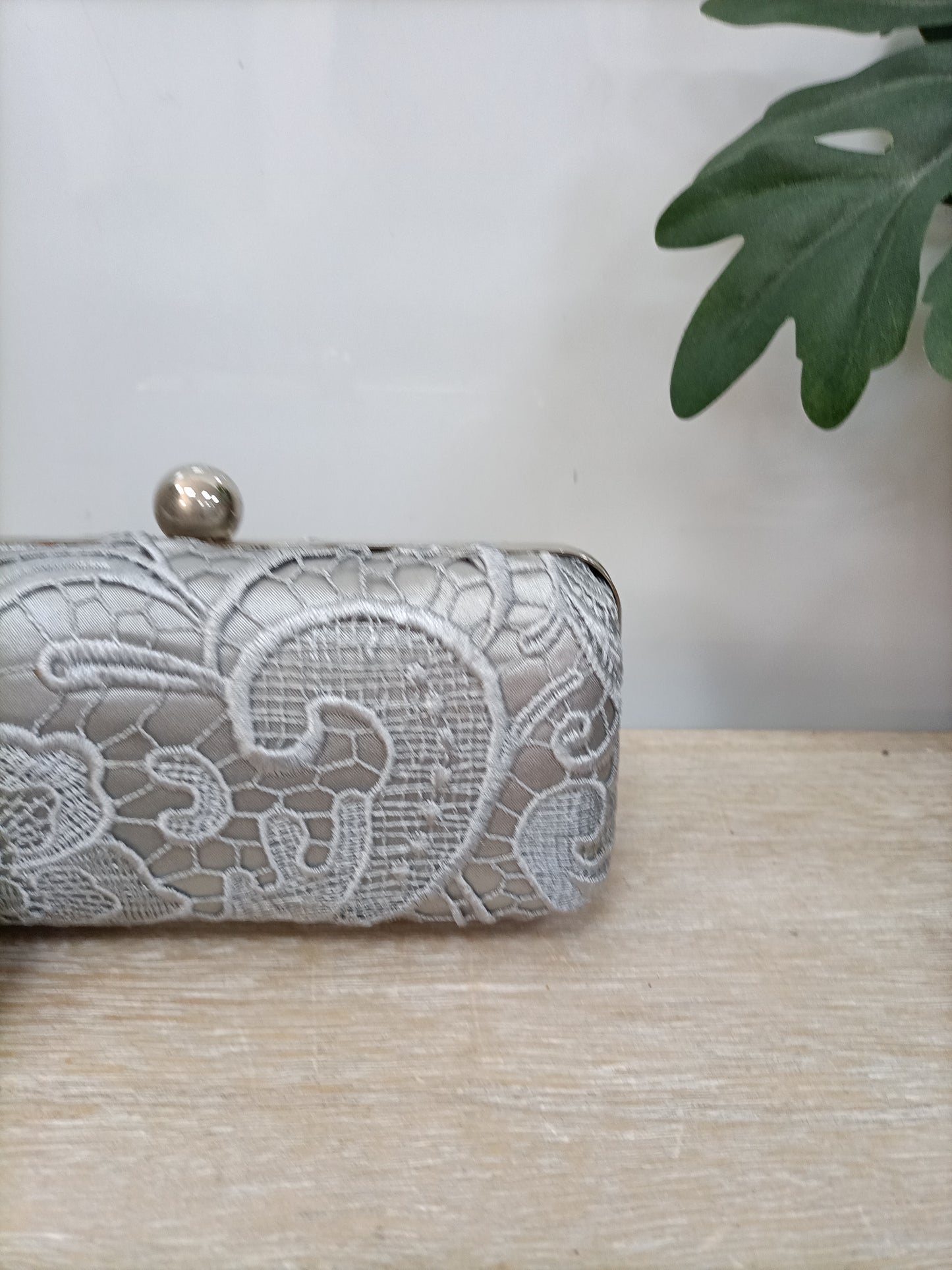 OTHERS. Gray lace bag (tara)