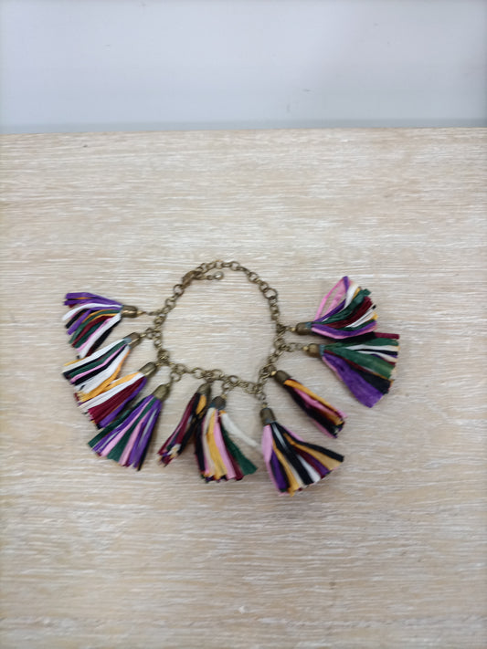 OTHERS. Fringe bracelet