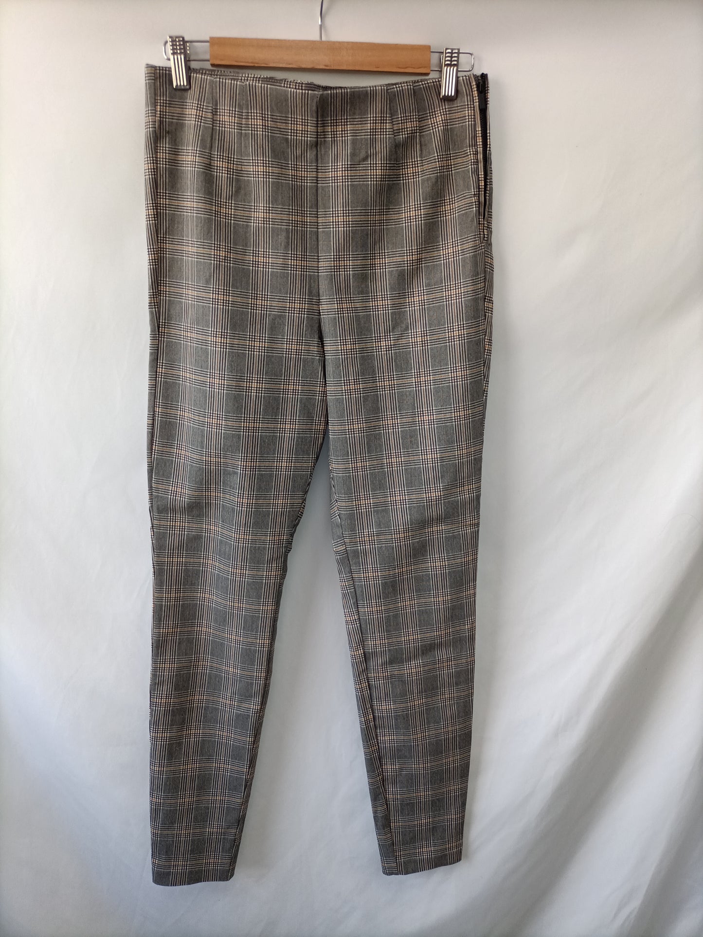 ZARA. Pantalón leggins cuadros T.l