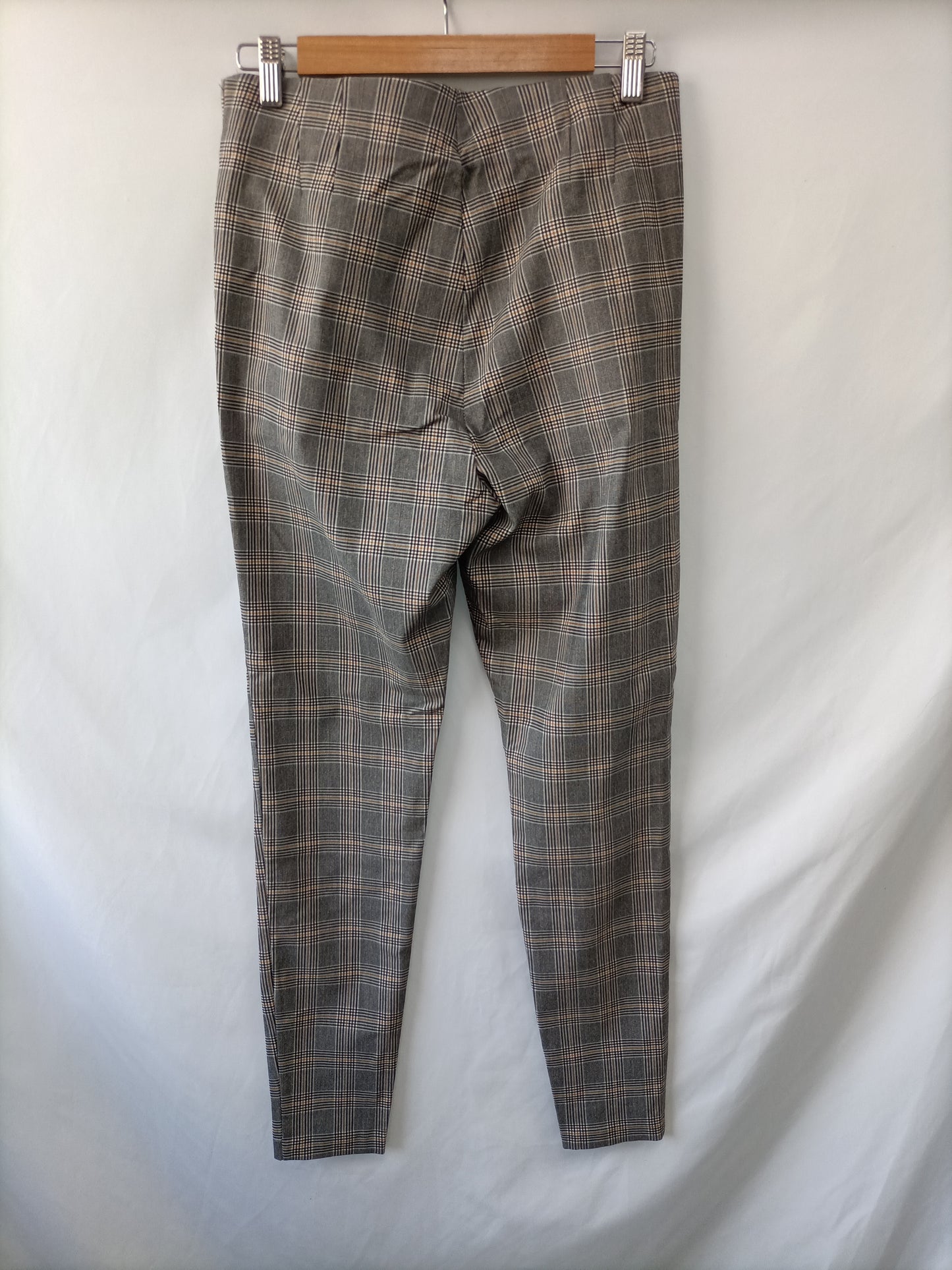 ZARA. Pantalón leggins cuadros T.l