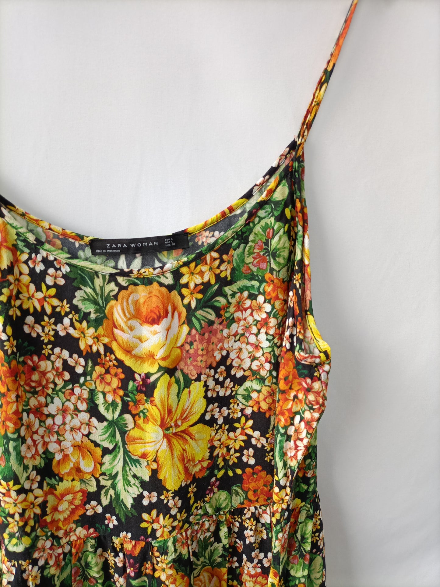ZARA. Vestido midi flores  T.l