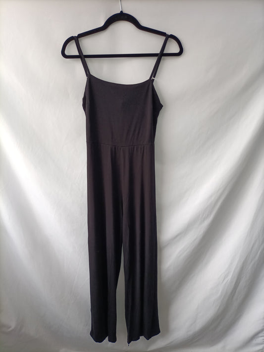 STRADIVARIUS. Tl black fluid jumpsuit