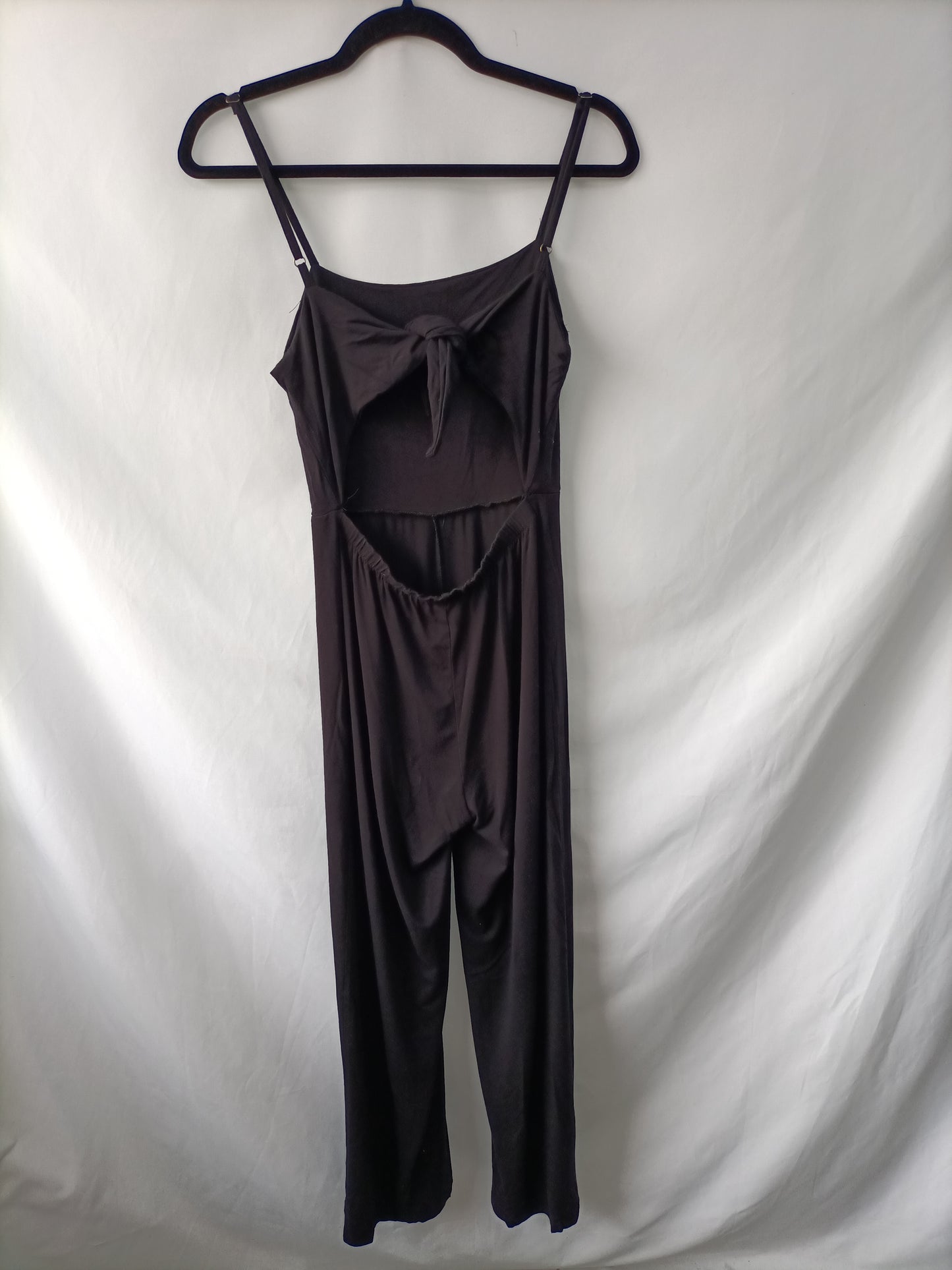 STRADIVARIUS. Tl black fluid jumpsuit