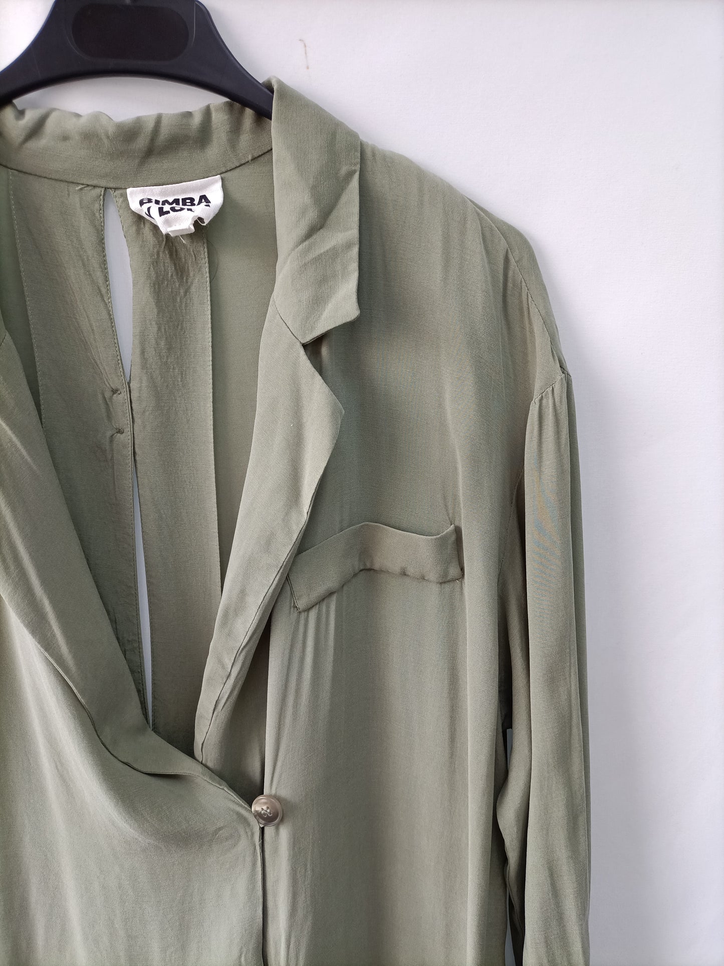 BIMBA Y LOLA. Chaqueta verde fluida T.l